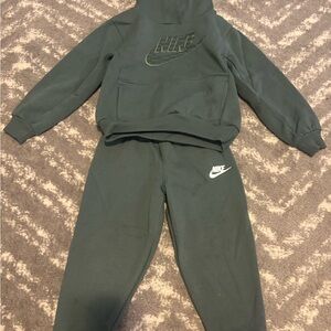 Nike Kids Dark Green Sweatpants & Hoodie Set